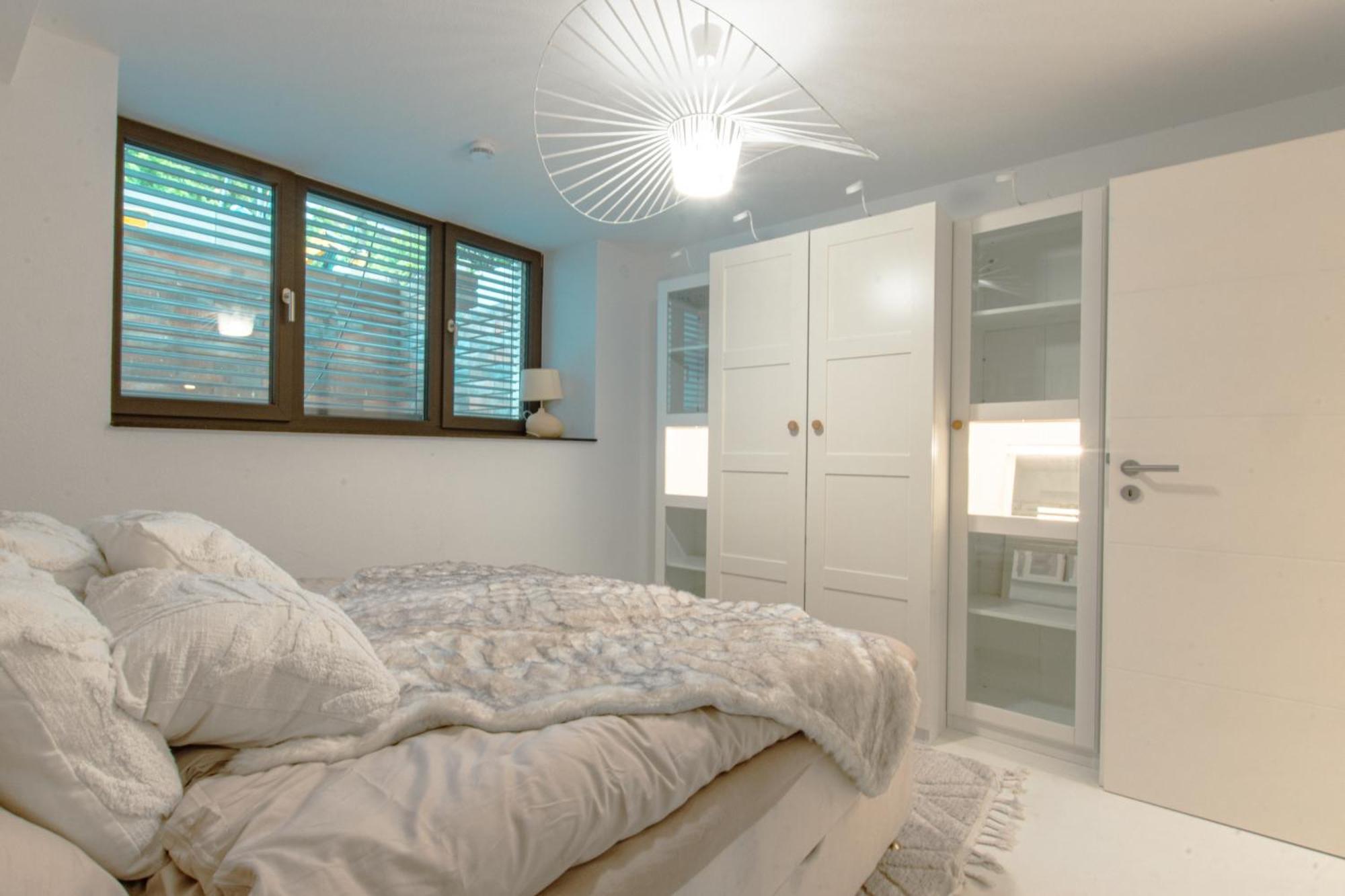 Stuttgart Lux Living - Stilvolles Wohnen Im Zentrum Habitación foto